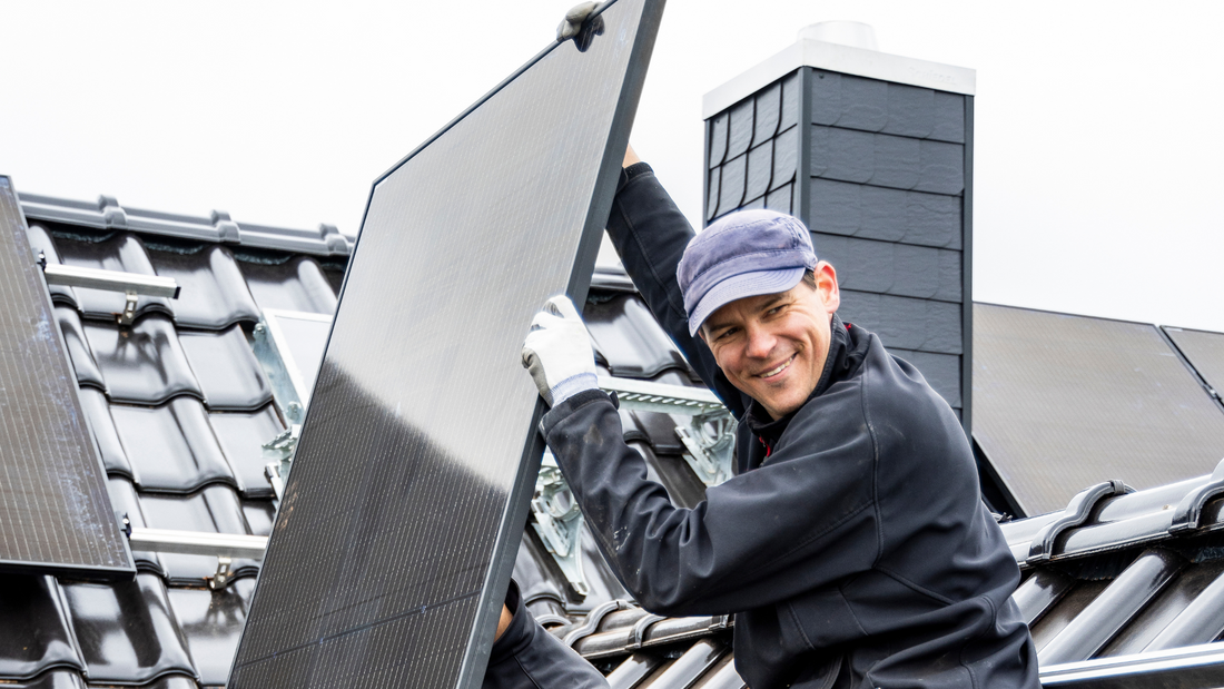 How to Get Solar Panels on Your Roof: Safe and Efficient Methods